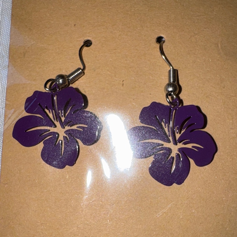 Chic Purple Floral Earrings